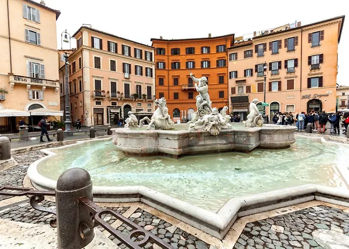 Navona Artist 10 * Roma